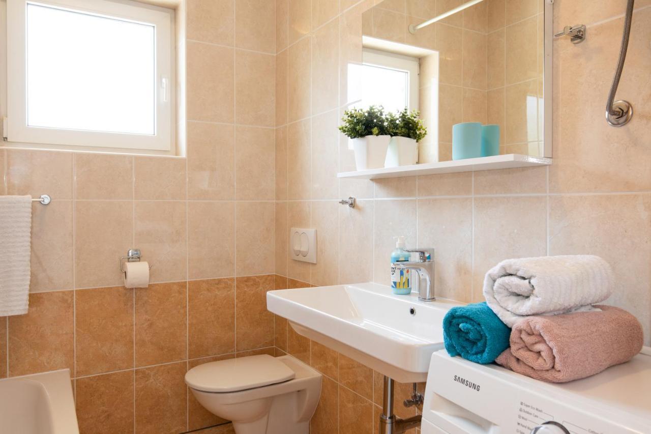 Apartman Jelena Врбник Екстер'єр фото